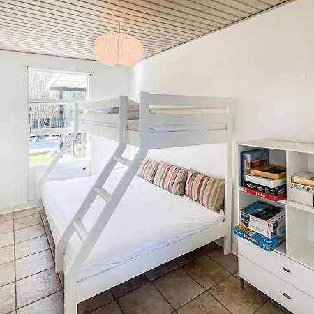 Nyaraló Three Bedroom Amazing In Sydals Nedre Lysabild